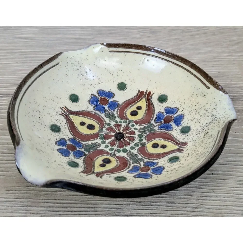 Original Wolfgang Geisler Yellowware Pottery Folk Art Tulip Circular Spoon Rest